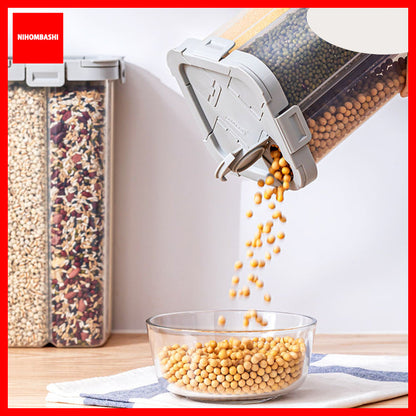 Grains Cereal Food Storage Air Tight Container with 4 Locks